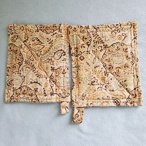 Handmade set of 2 hot pads
